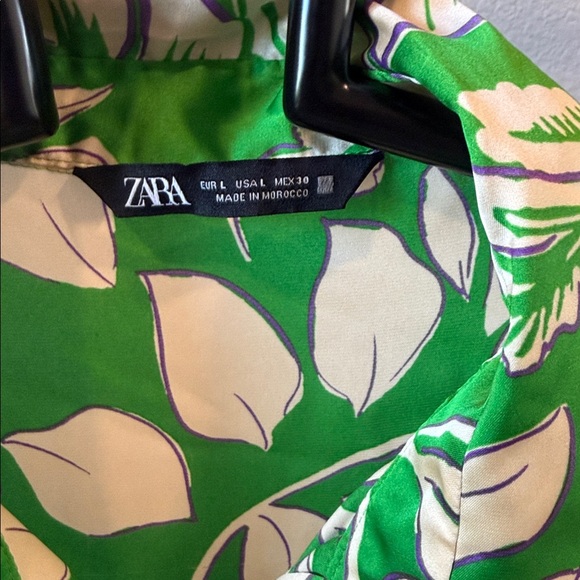 Zara Green Floral Shirt Blouse - Picture 2 of 5